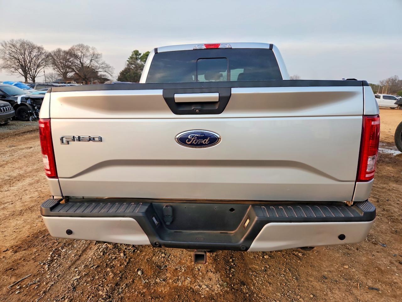 2017 Ford F150 Supercrew - Фото 6