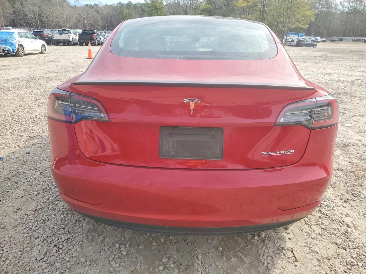 2023 Tesla Model 3 - Фото 6
