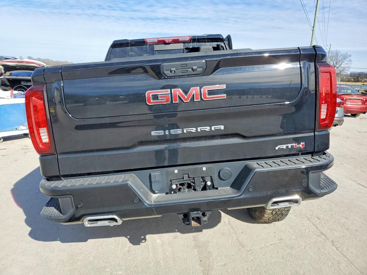2023 GMC Sierra K1500 At4 - Фото 6