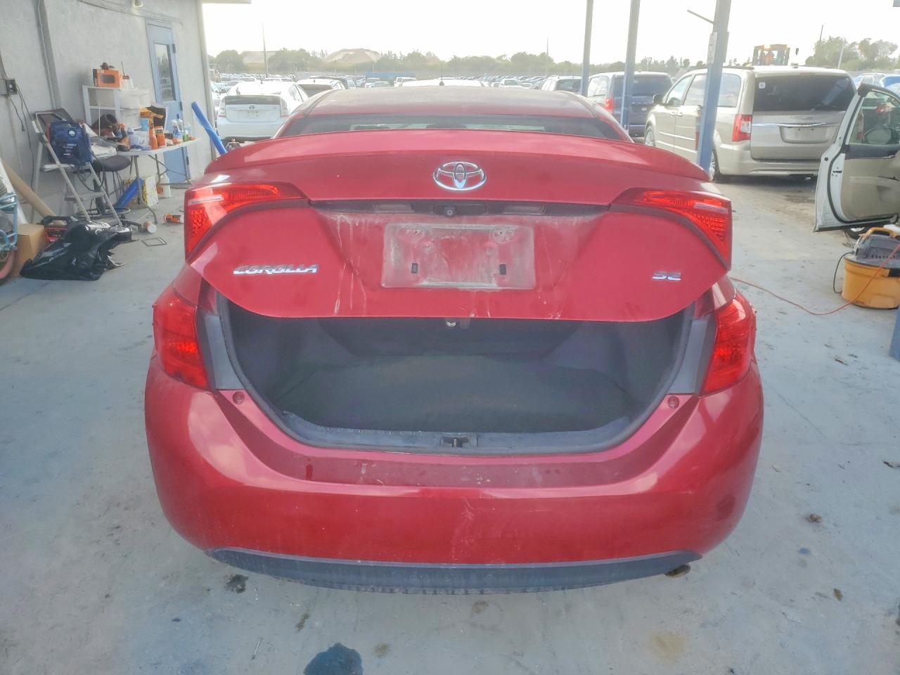 2017 Toyota Corolla Se - Фото 6