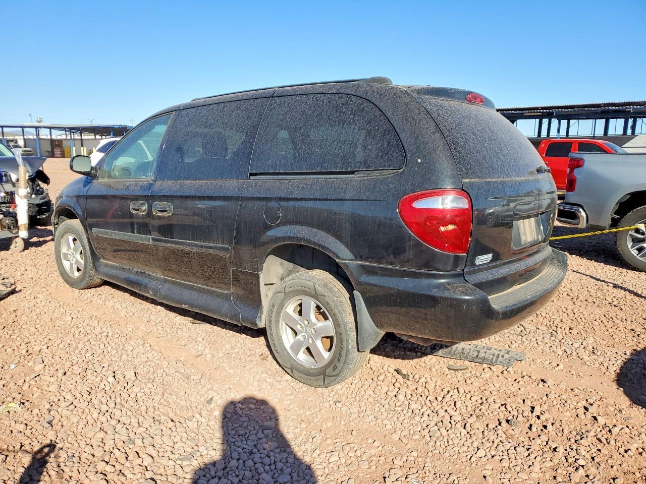 2005 Dodge Grand Caravan Sxt - Фото 2