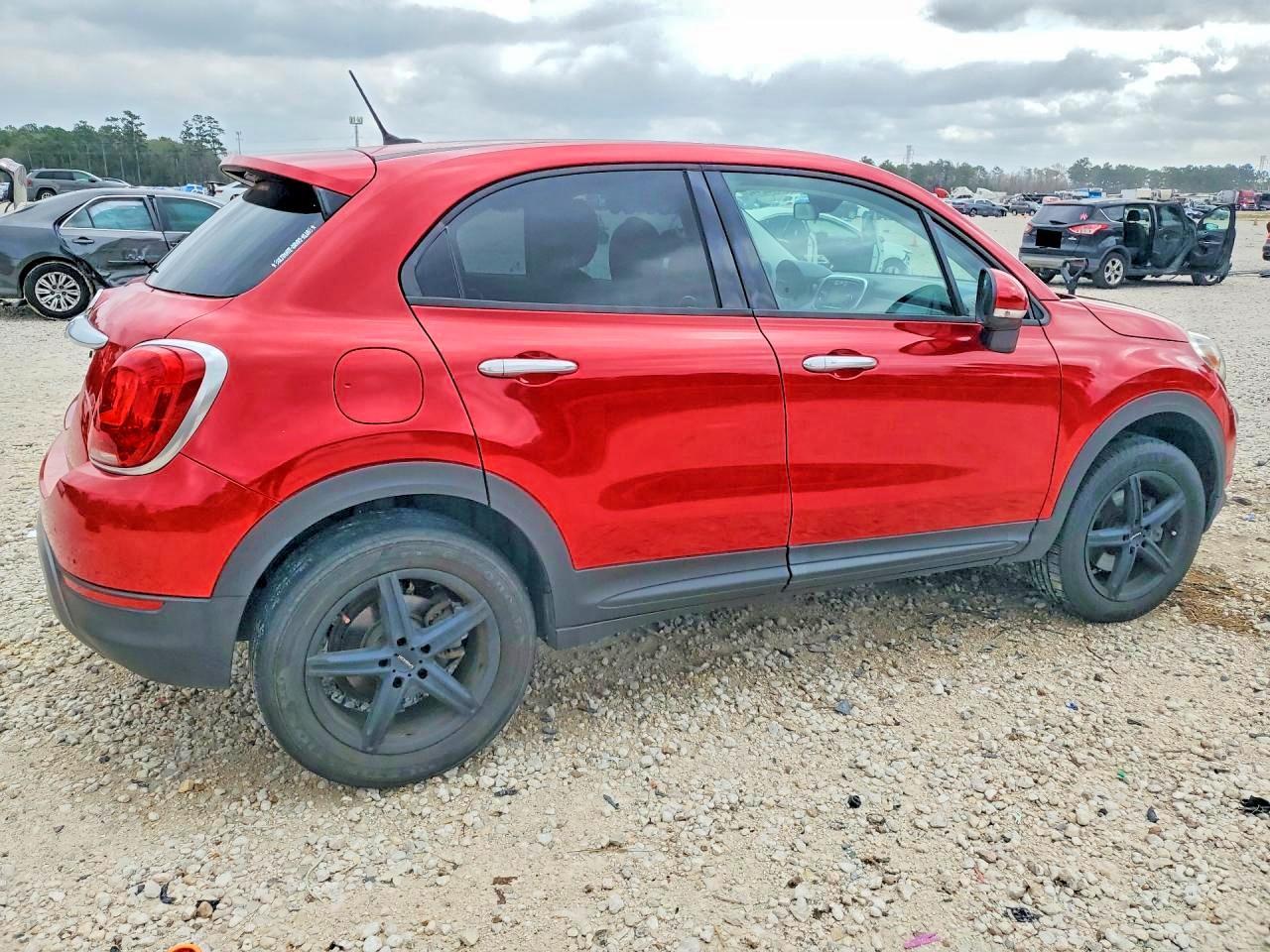 2016 Fiat 500X Trekking - Image 3
