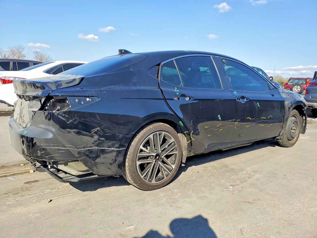 2025 Toyota Camry Xse - Фото 3