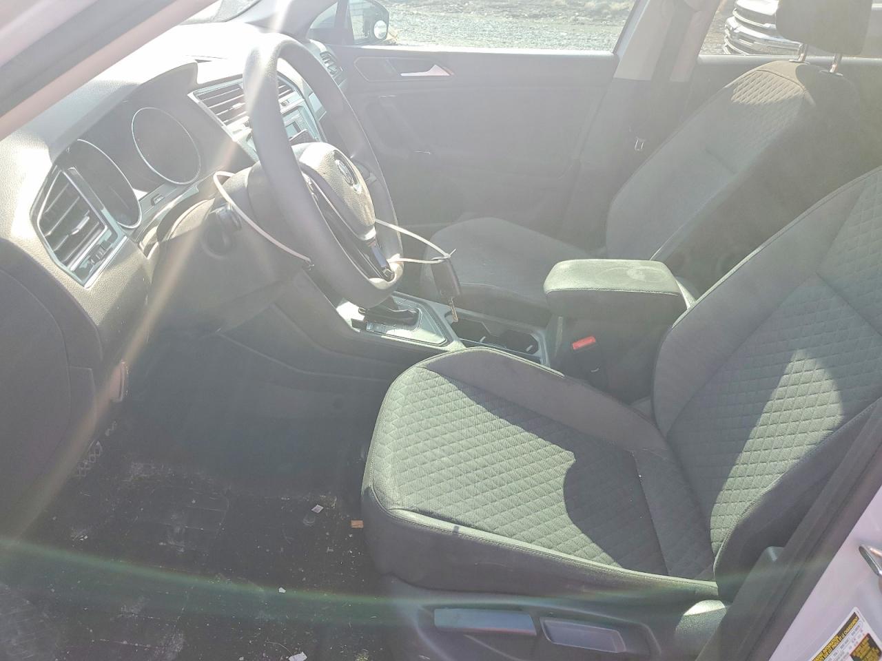 2018 Volkswagen Tiguan S - Image 7