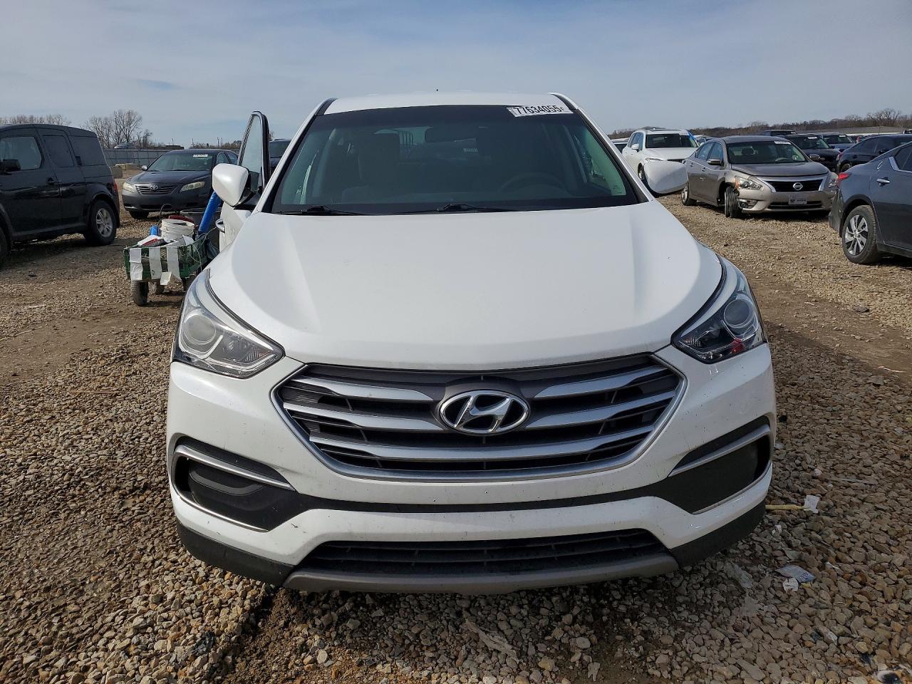 2018 Hyundai Santa Fe Sport 2.4L - Фото 5