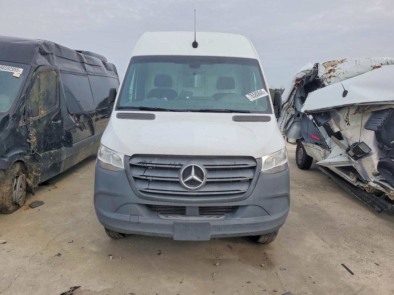 2022 Mercedes-Benz Sprinter 3500 - Фото 5