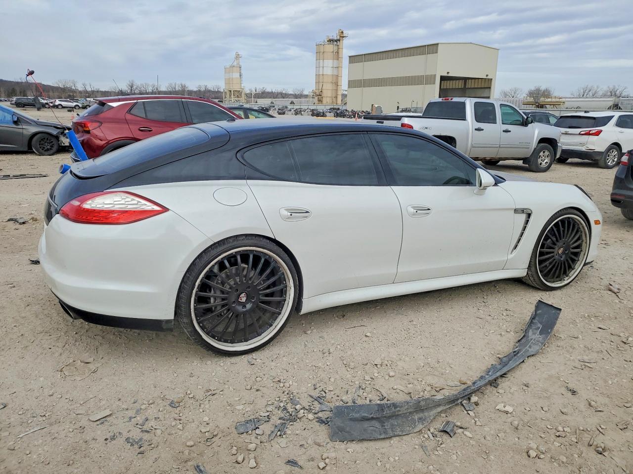 2013 Porsche Panamera 2 - Image 3