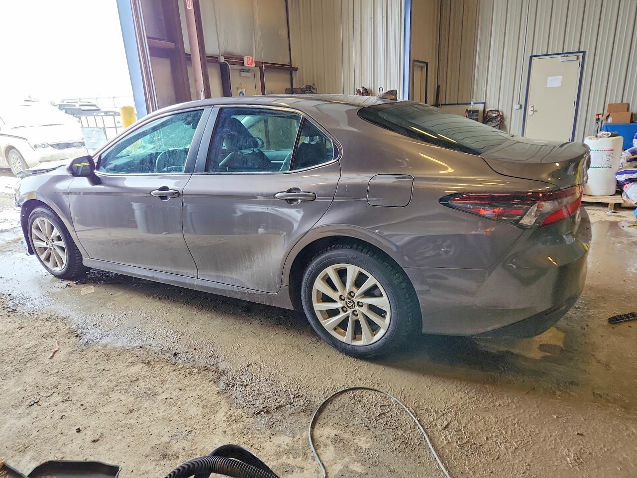 2022 Toyota Camry Le - Image 2