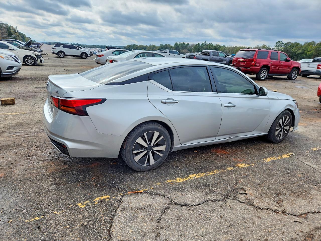 2020 Nissan Altima Sl - Фото 3