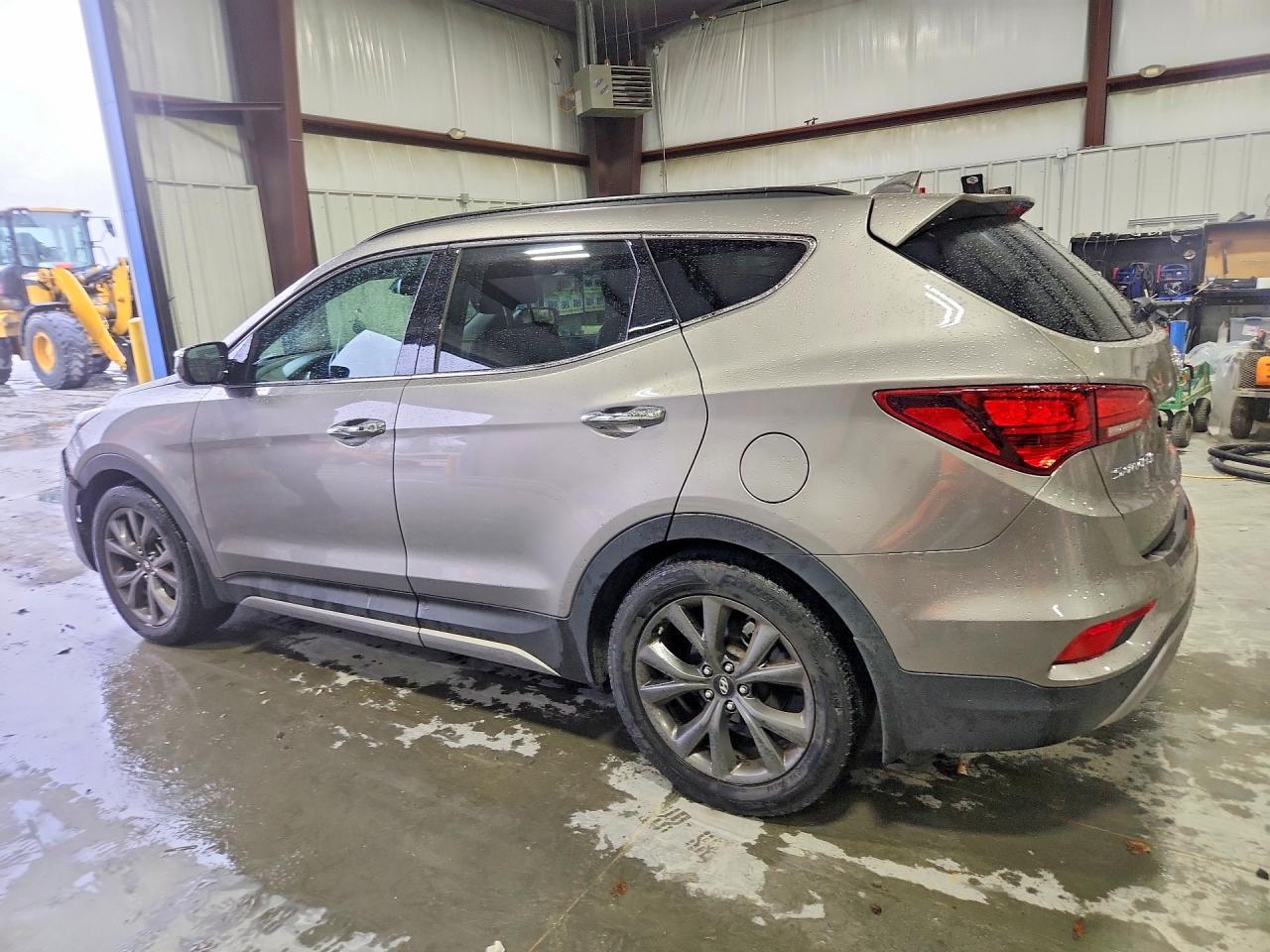 2017 Hyundai Santa Fe Sport 2.0T Ultimate - Фото 2