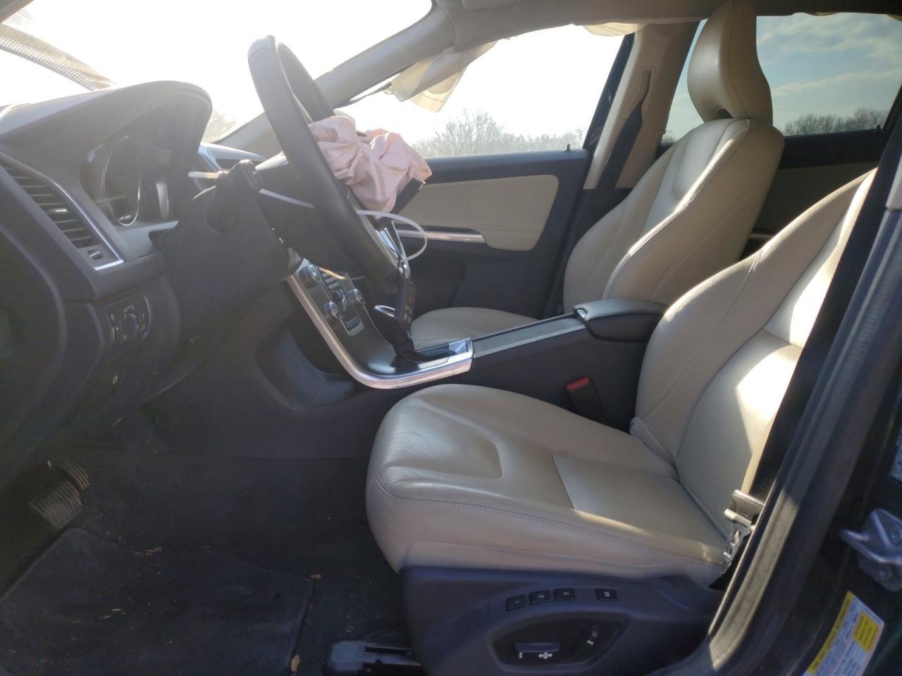 2016 Volvo Xc60 T6 Platinum - Image 7