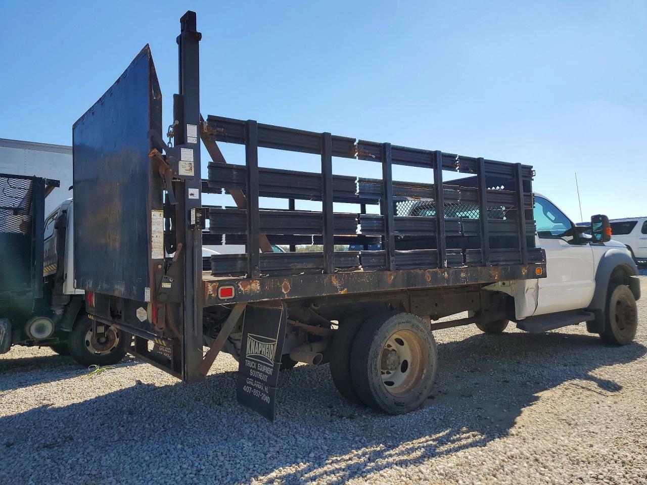 2015 Ford F550 Super Duty - Фото 3