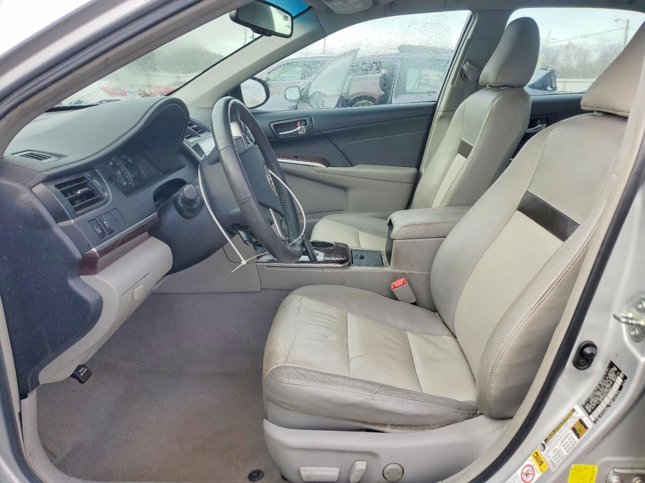 2014 Toyota Camry Xle - Image 7