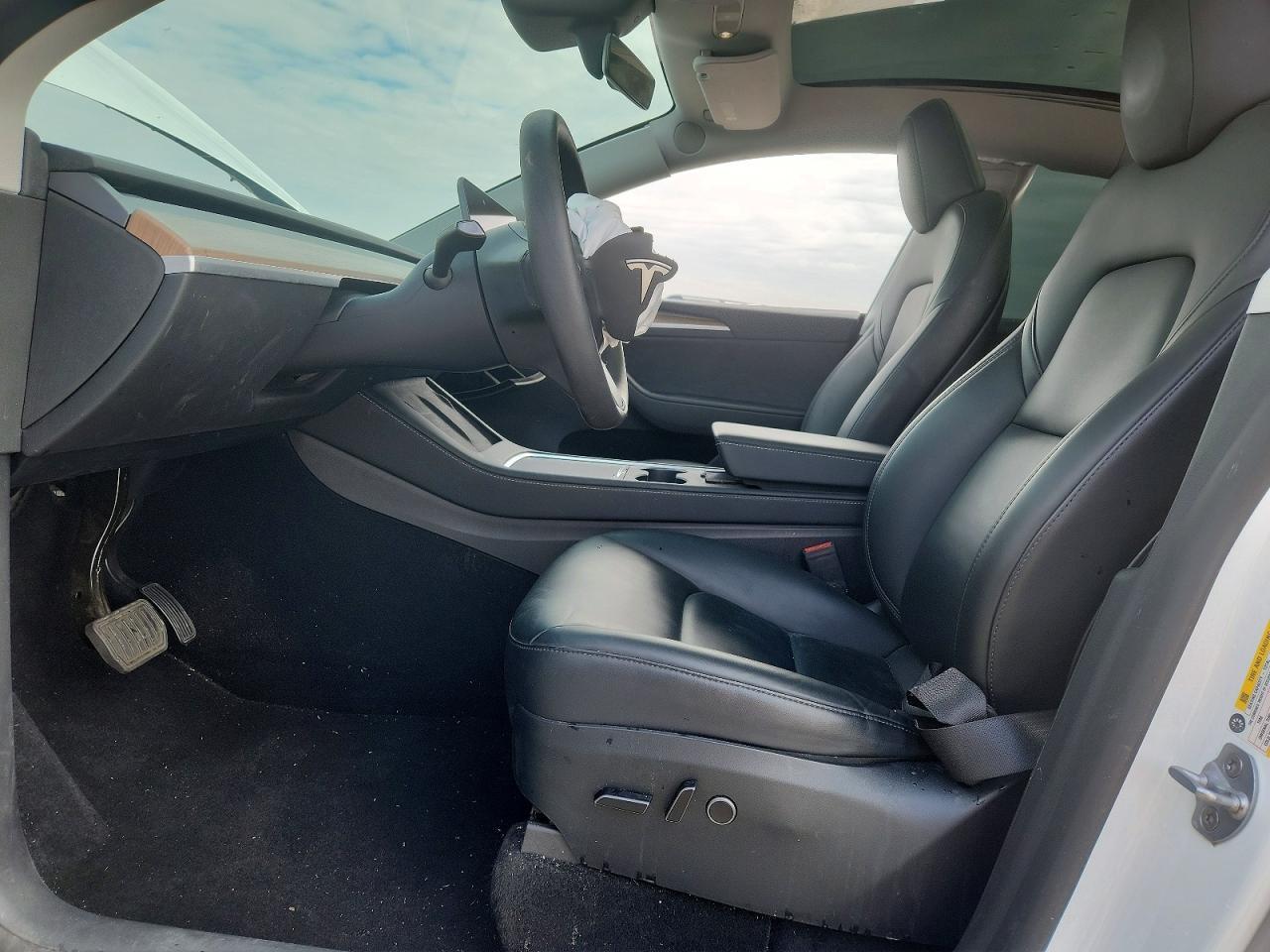 2023 Tesla Model Y - Фото 7