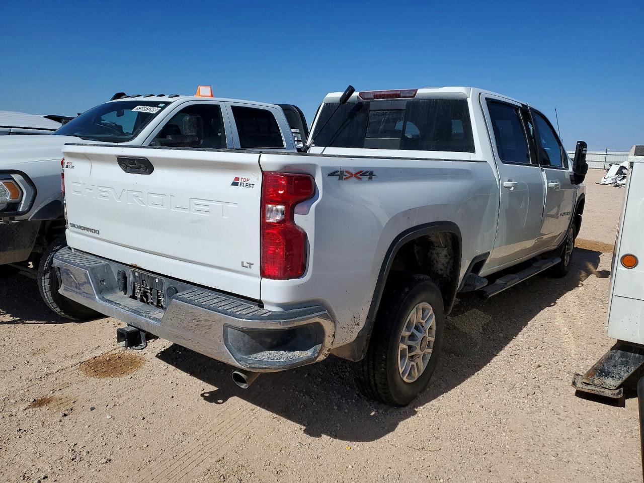2025 Chevrolet Silverado K2500 Heavy Duty Lt - Image 3