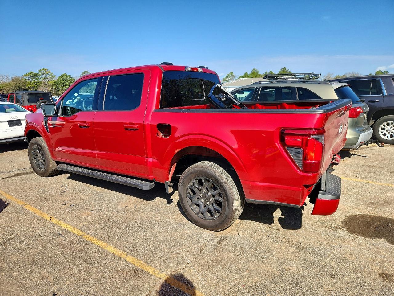 2025 Ford F150 Xlt - Фото 2