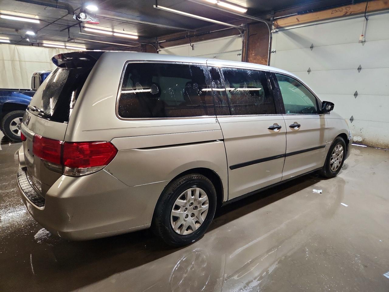 2008 Honda Odyssey Lx - Image 3