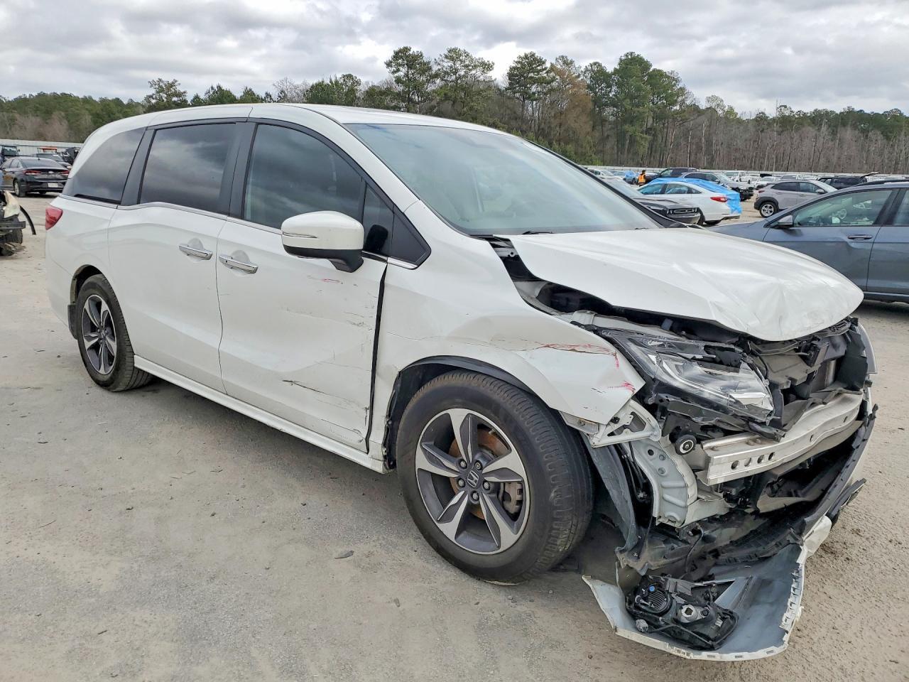 2020 Honda Odyssey Touring - Фото 4