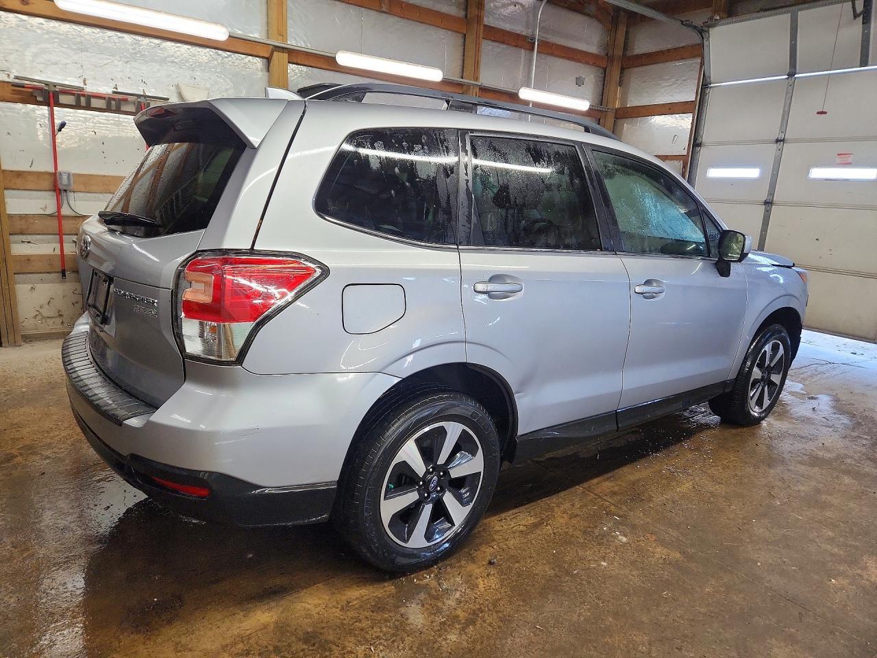 2017 Subaru Forester 2.5I Limited - Image 3