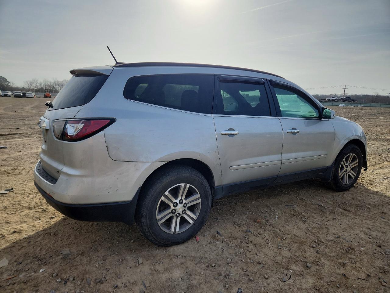 2017 Chev Traverse Lt - Image 3