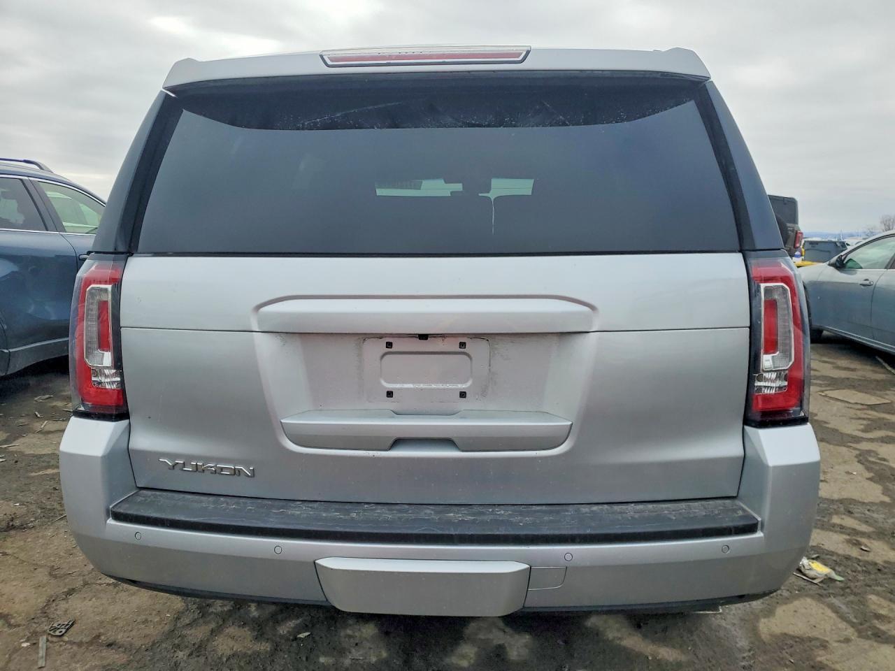 2019 GMC Yukon Slt - Фото 6