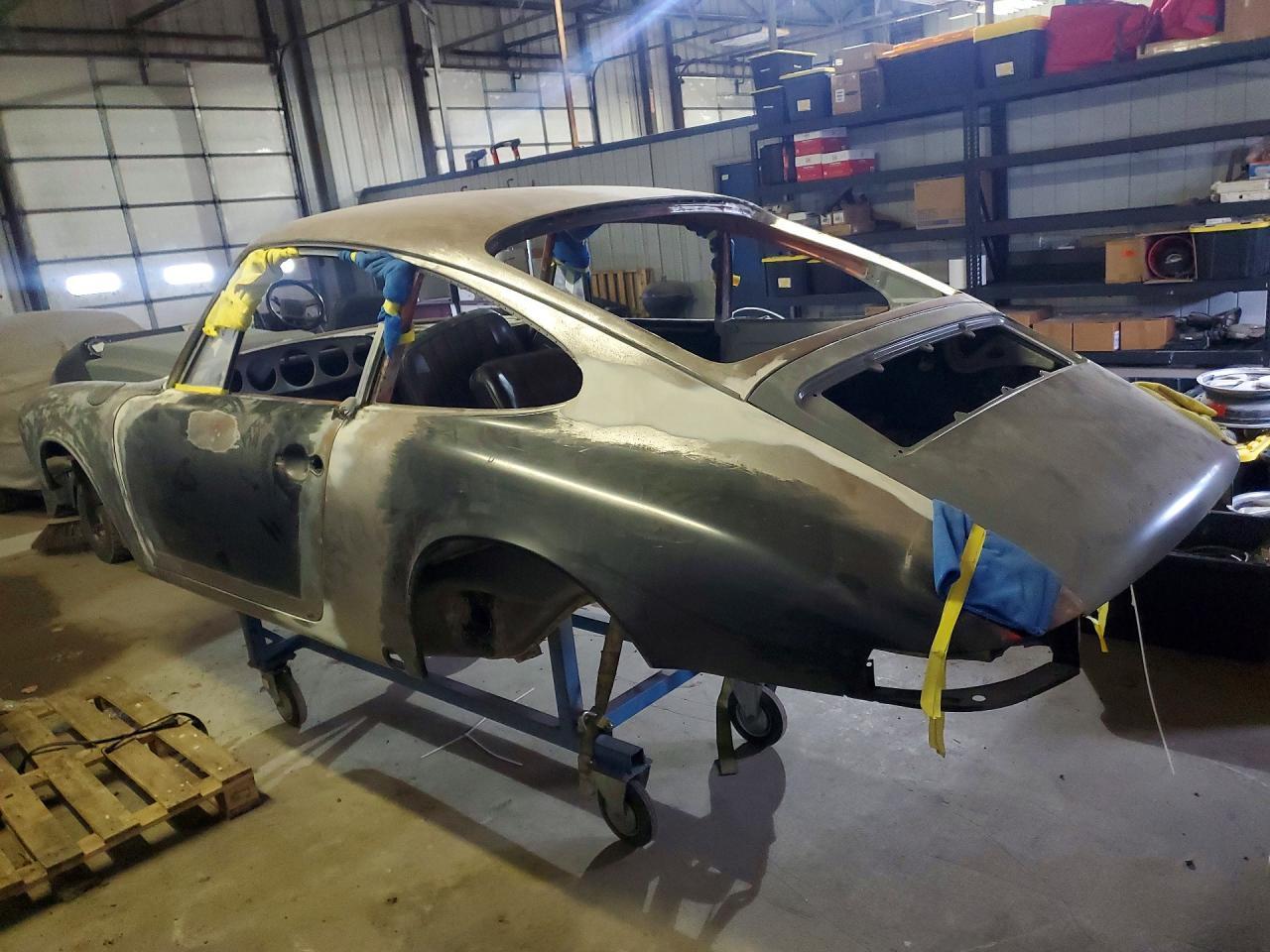 1969 Porsche 911 - Фото 2
