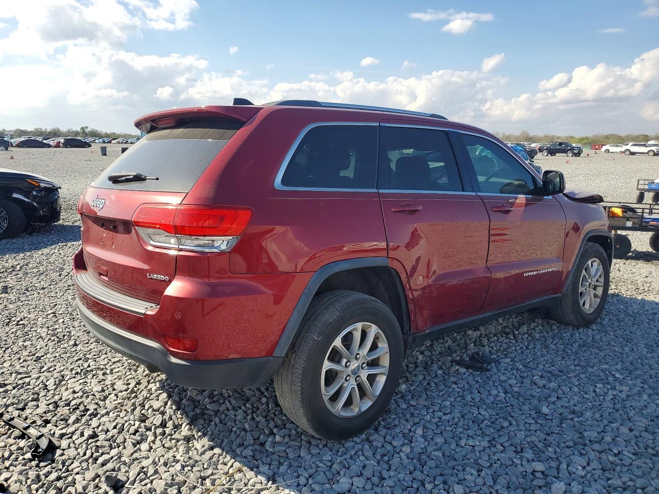 2014 Jeep Grand Cherokee Laredo - Image 3