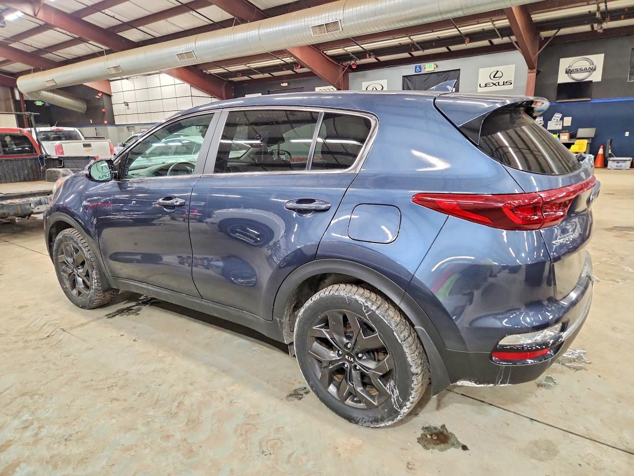 2022 Kia Sportage Lx - Image 2