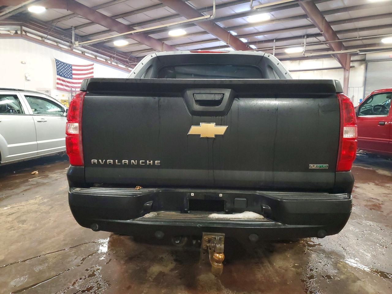 2011 Chevrolet Avalanche Lt - Фото 6