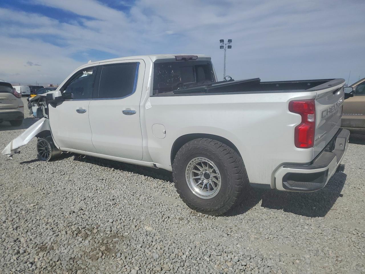 2021 Chevrolet Silverado K1500 High Country - Фото 2
