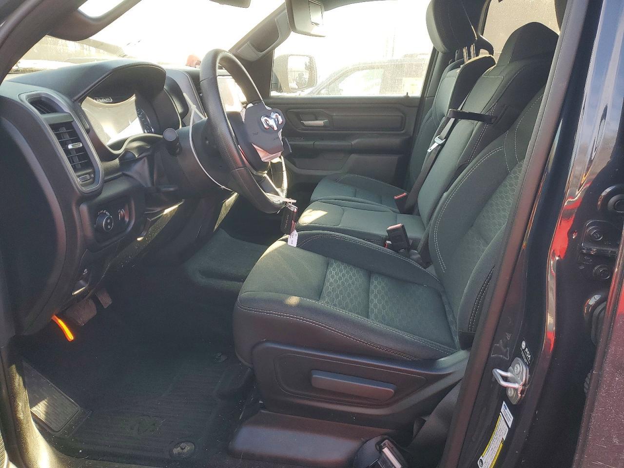 2025 Ram 1500 Tradesman - Фото 7