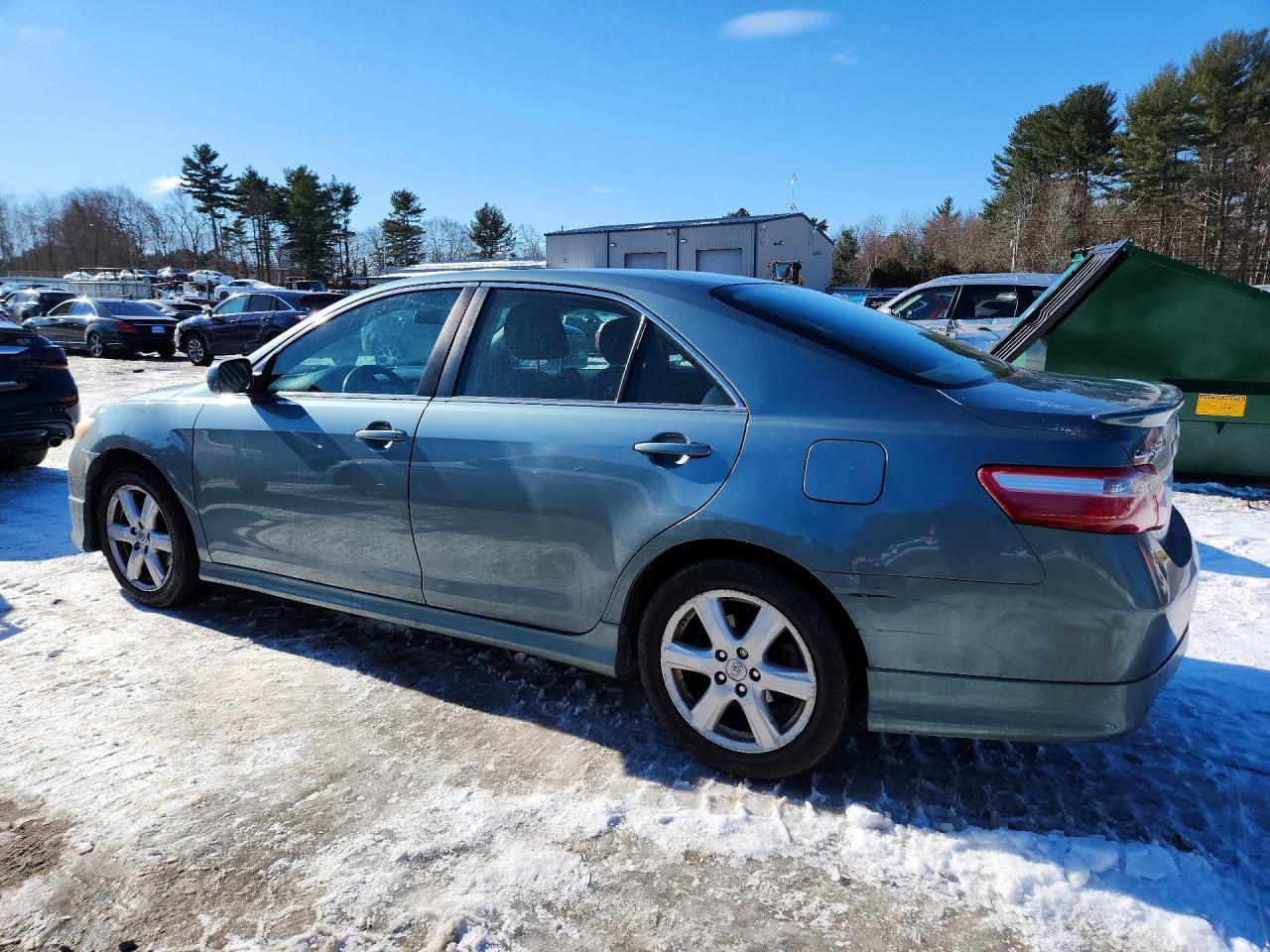 2009 Toyota Camry Base - Фото 2