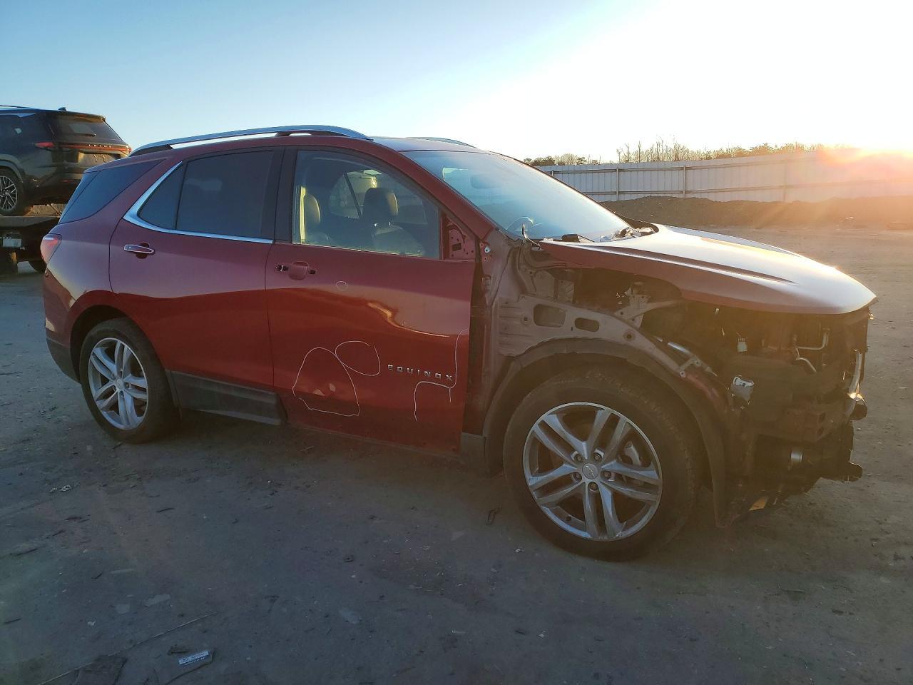 2019 Chevrolet Equinox Premier - Image 4