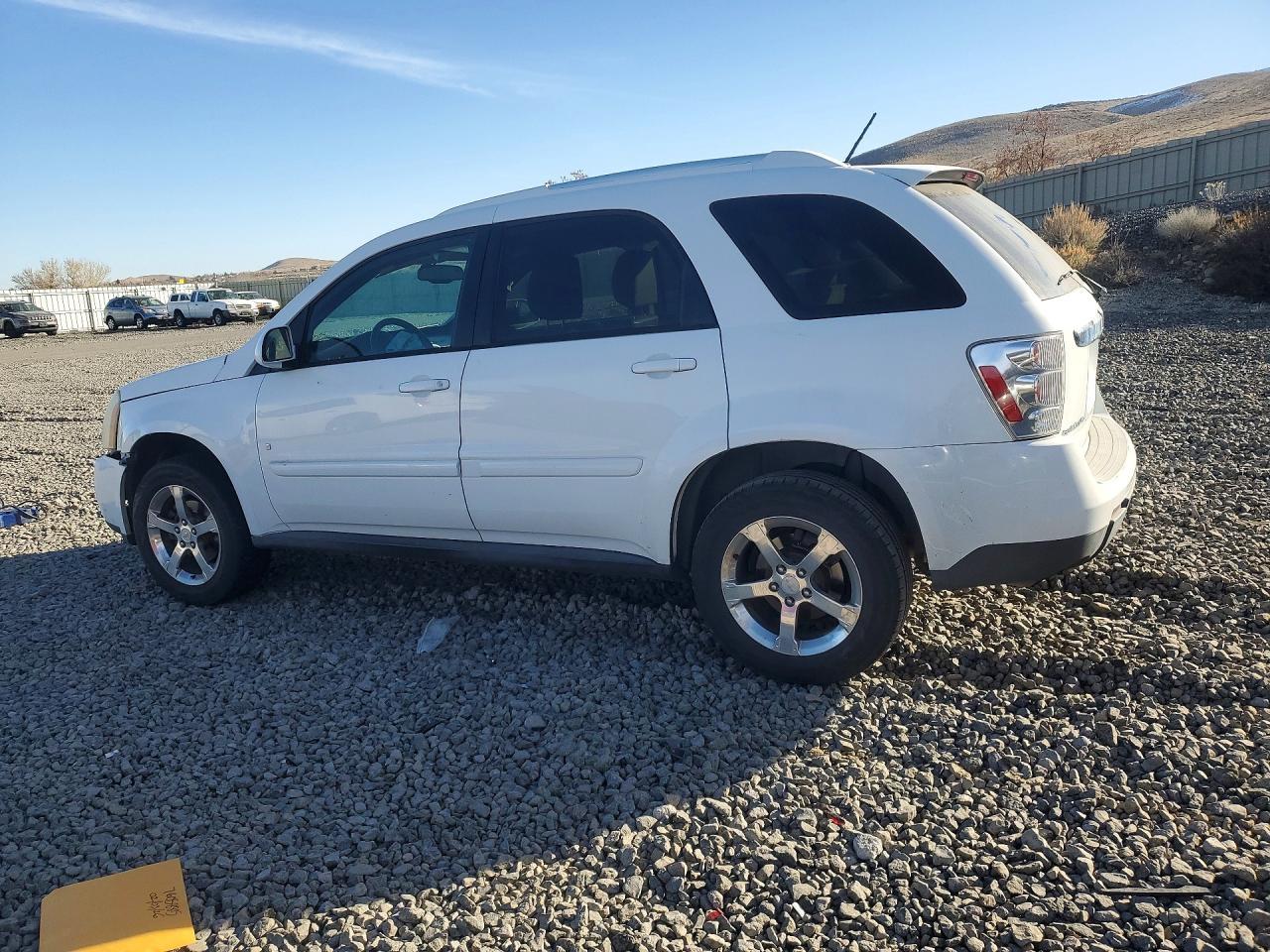 2007 Chevrolet Equinox - Image 2
