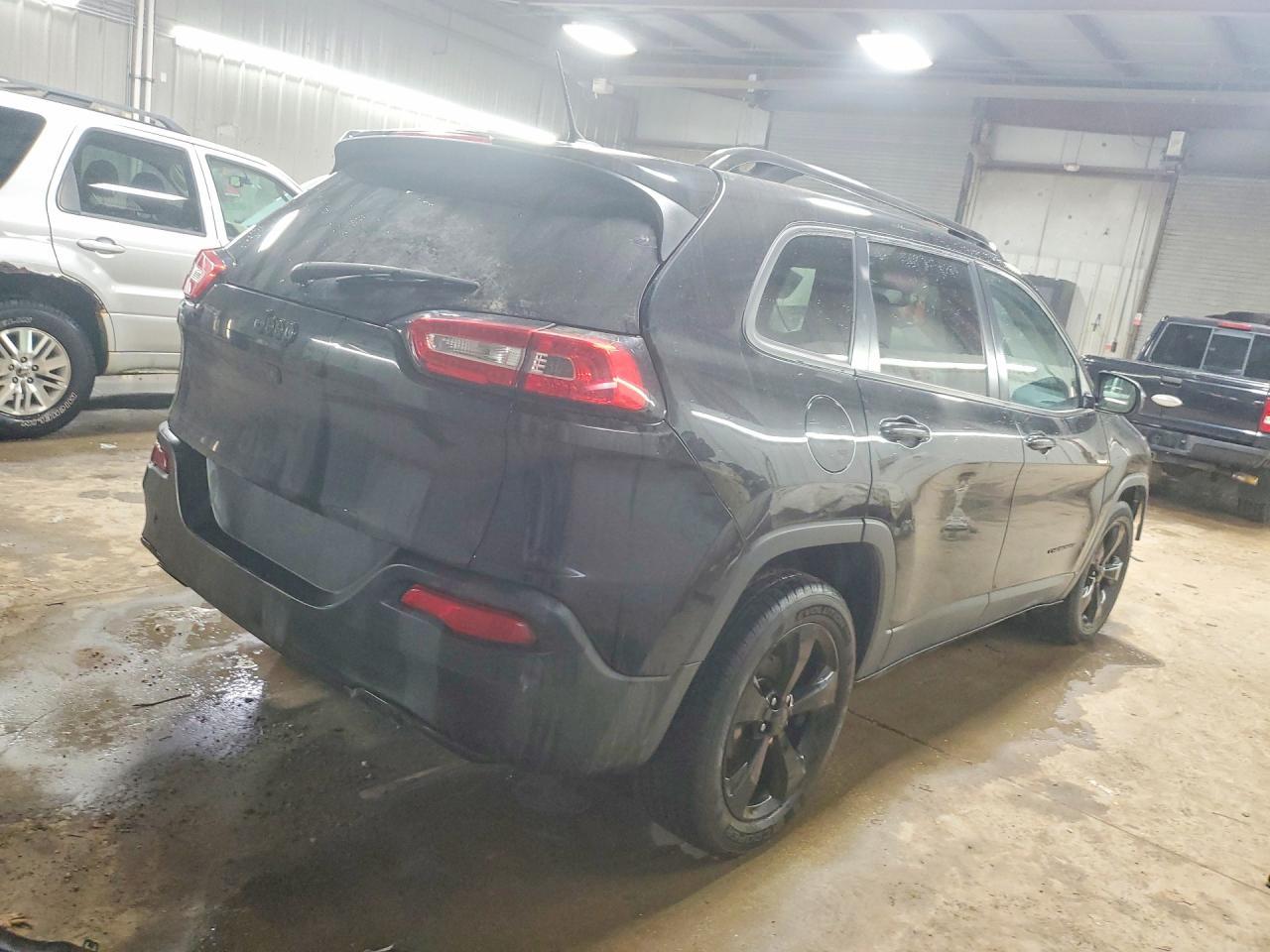 2015 Jeep Cherokee Latitude - Image 3