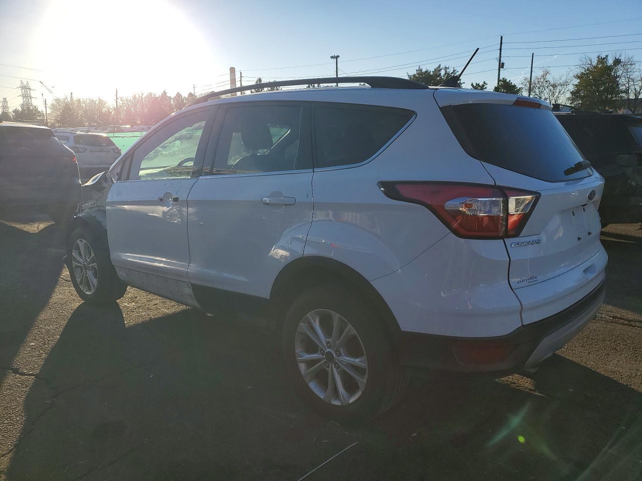 2018 Ford Escape Sel - Фото 2