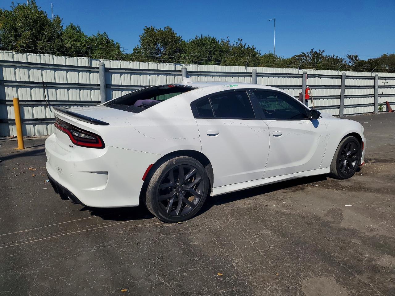 2022 Dodge Charger Gt - Image 3