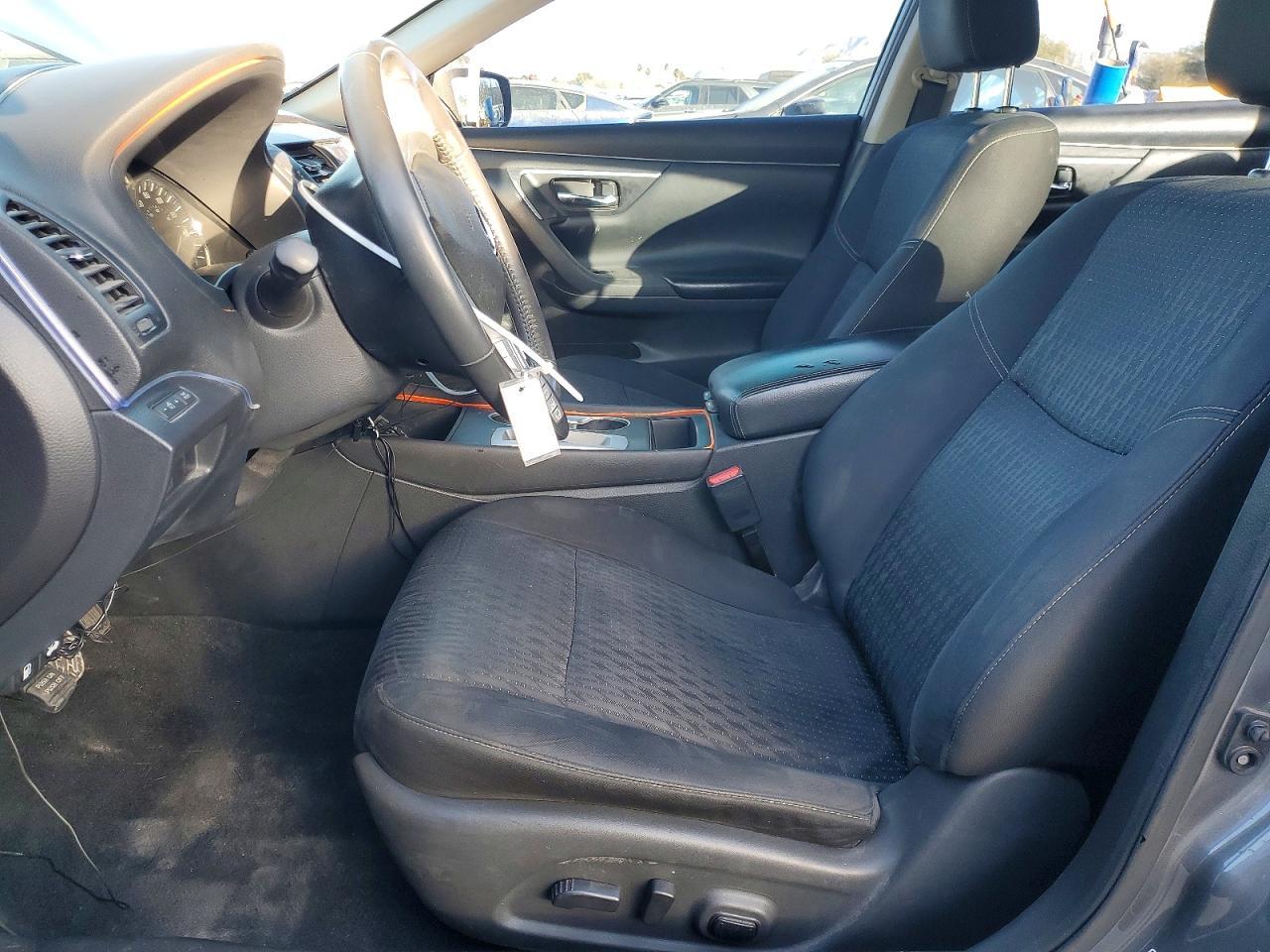 2017 Nissan Altima 2.5 - Image 7