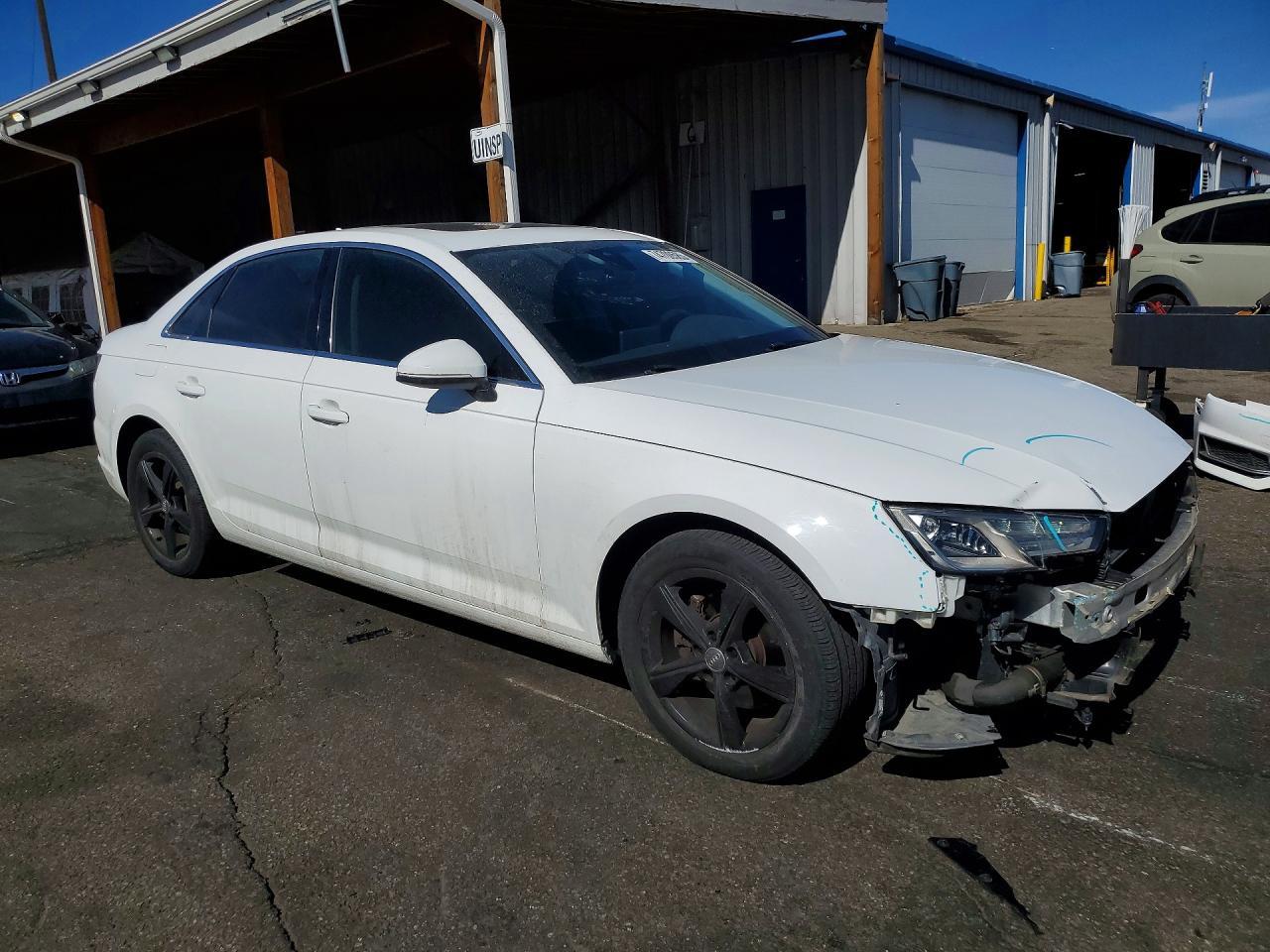 2019 Audi A4 Premium - Фото 4