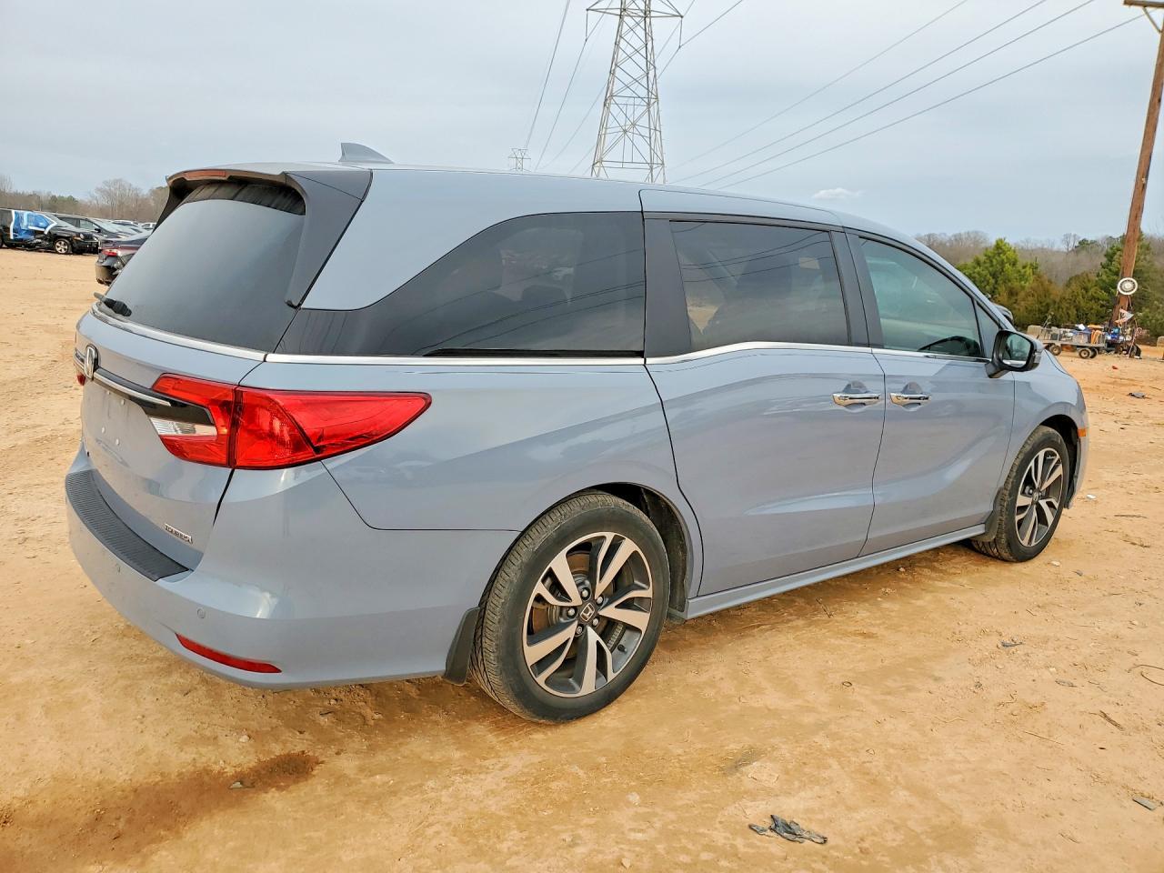 2024 Honda Odyssey Touring - Фото 3