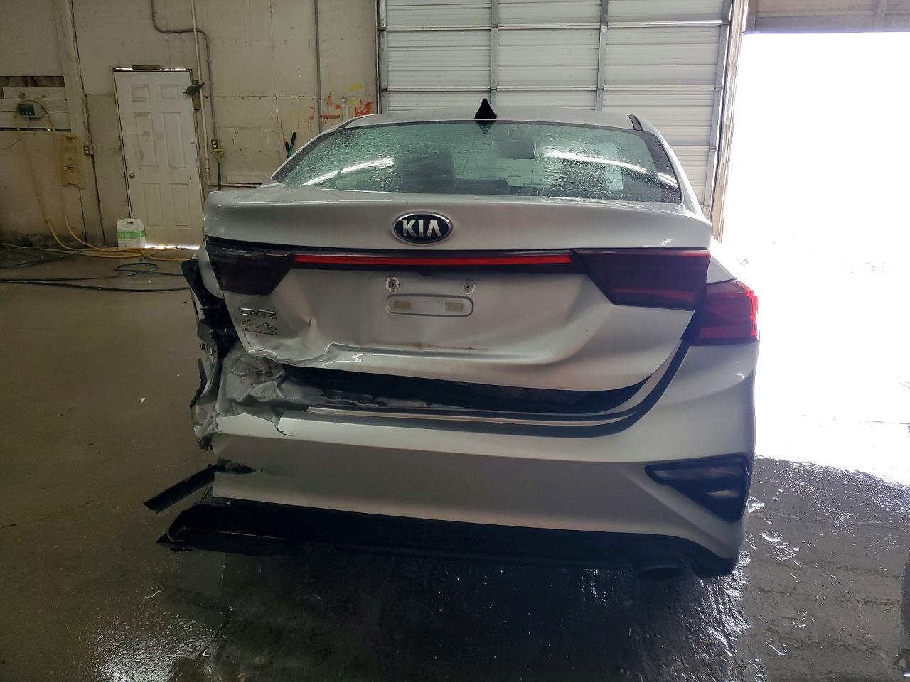 2019 Kia Forte Lxs - Фото 6