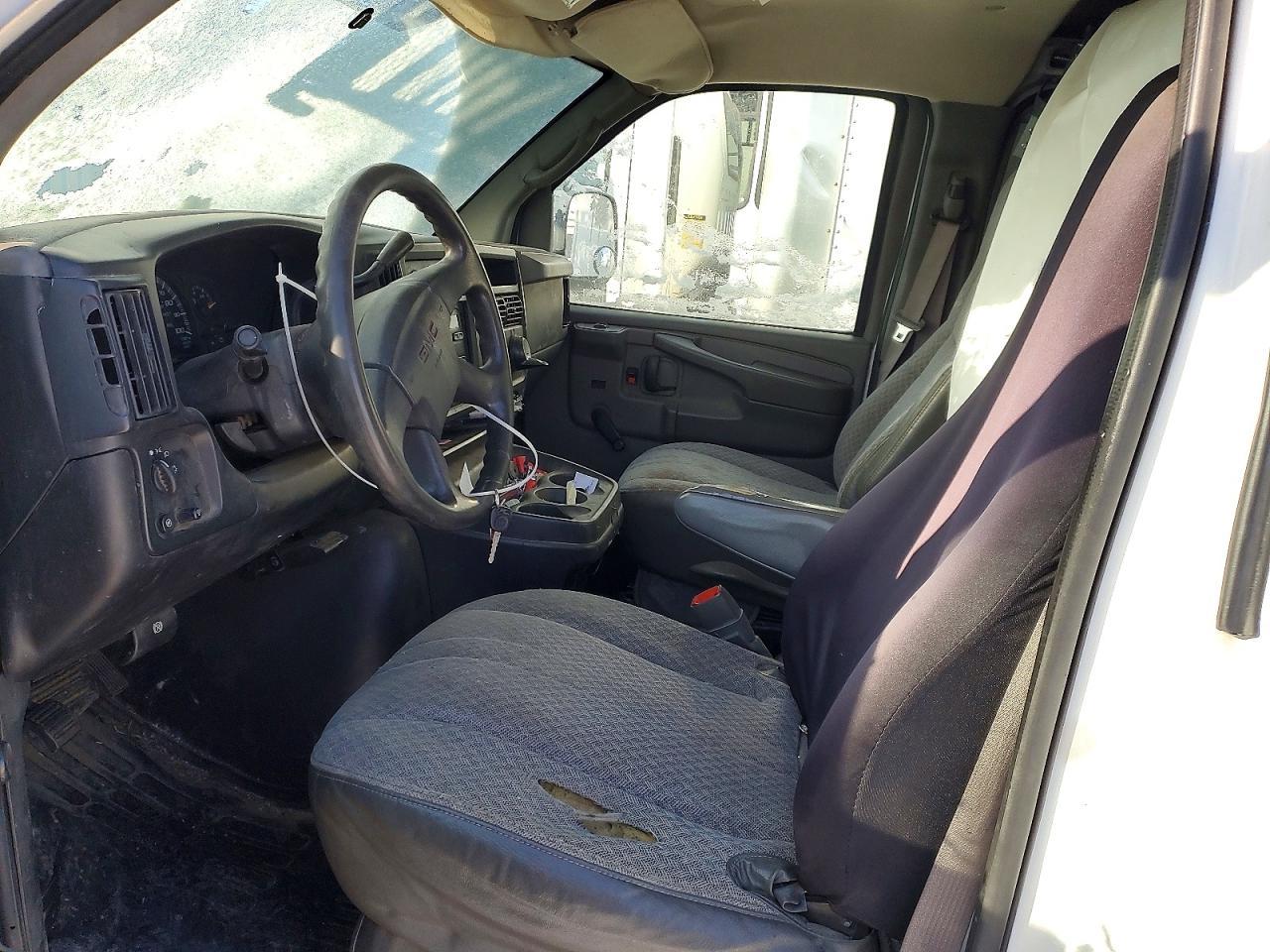 2006 GMC Savana G3500 - Фото 7