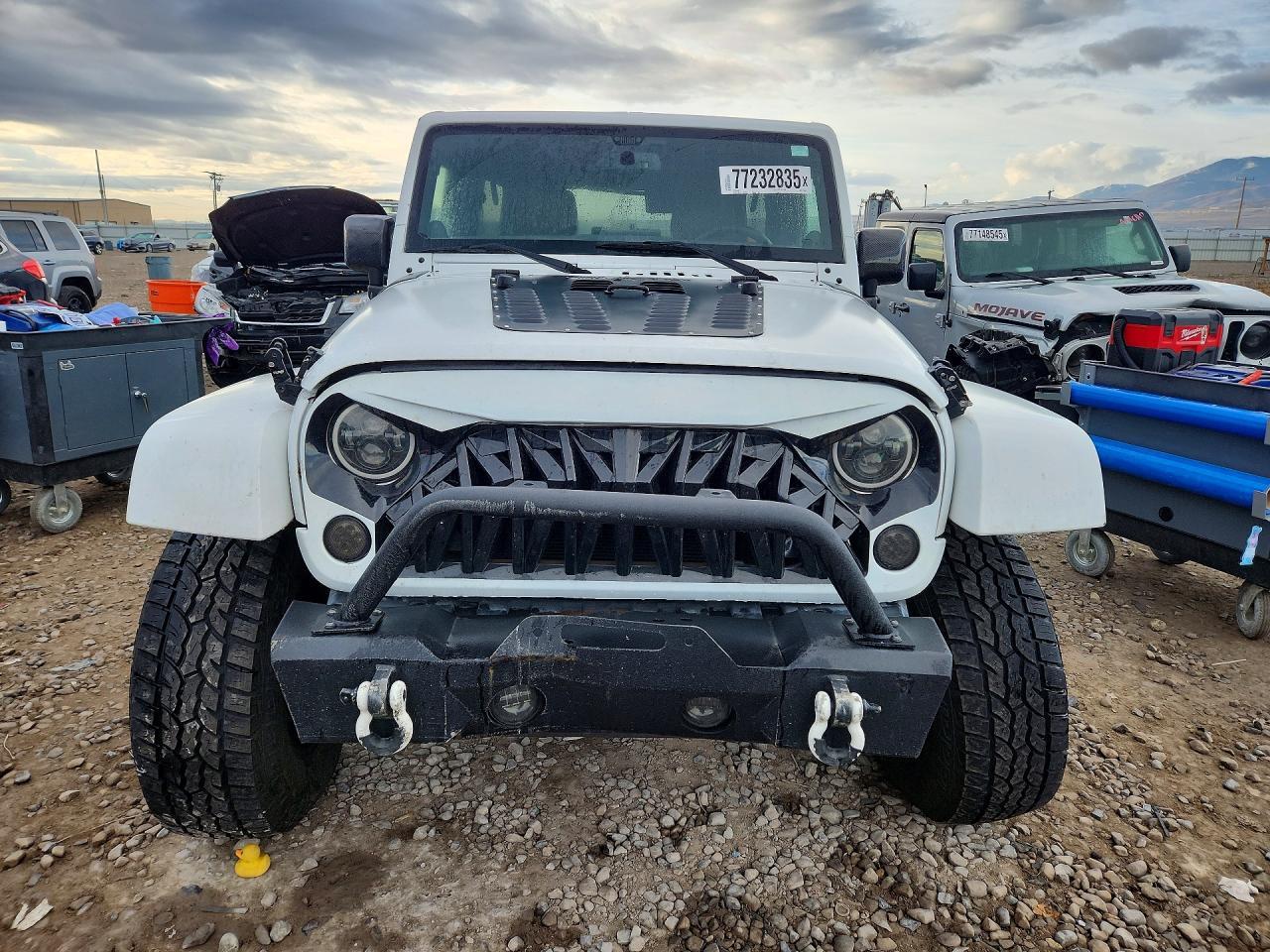 2014 Jeep Wrangler Unlimited Sahara - Фото 5