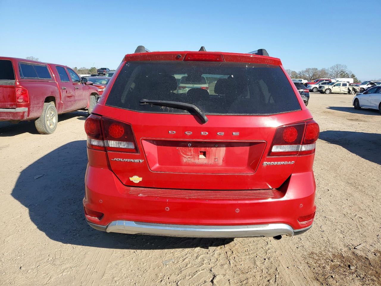 2020 Dodge Journey Crossroad - Image 6