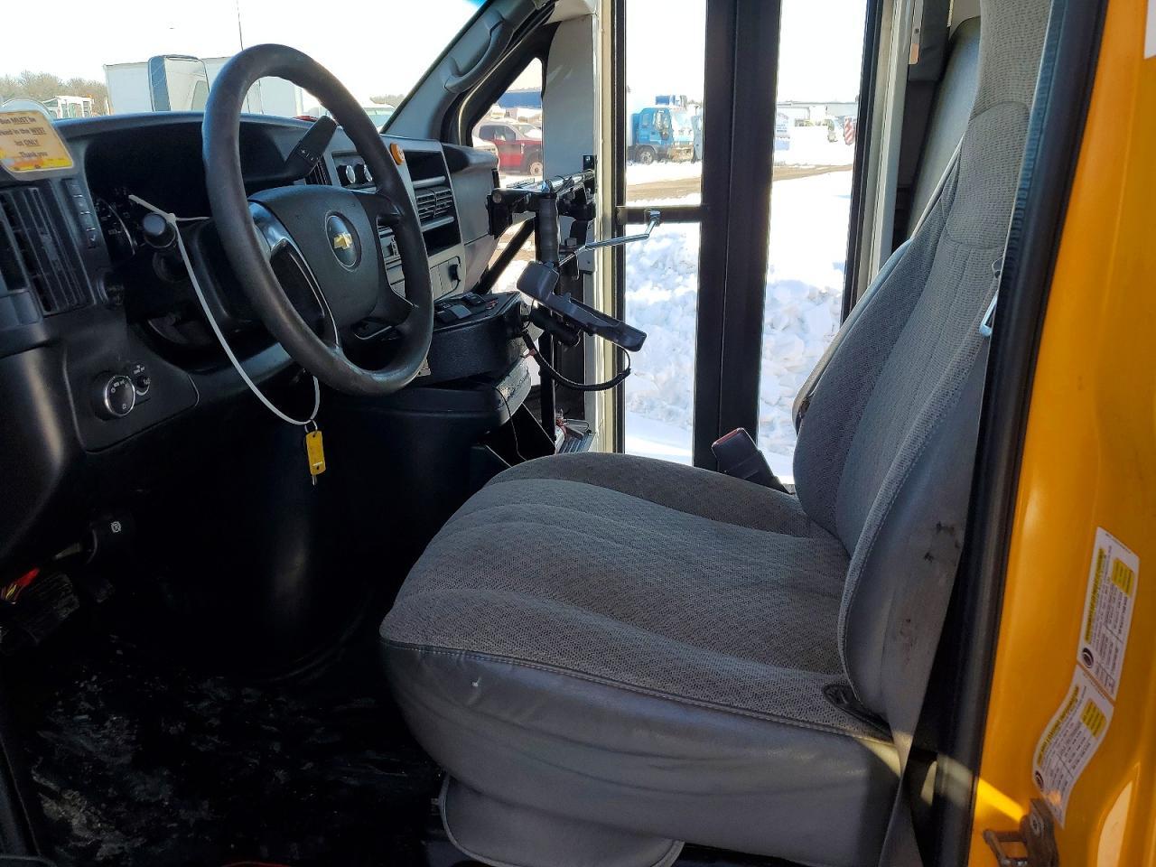 2014 Chevrolet Express G33503 School Bus - Фото 5