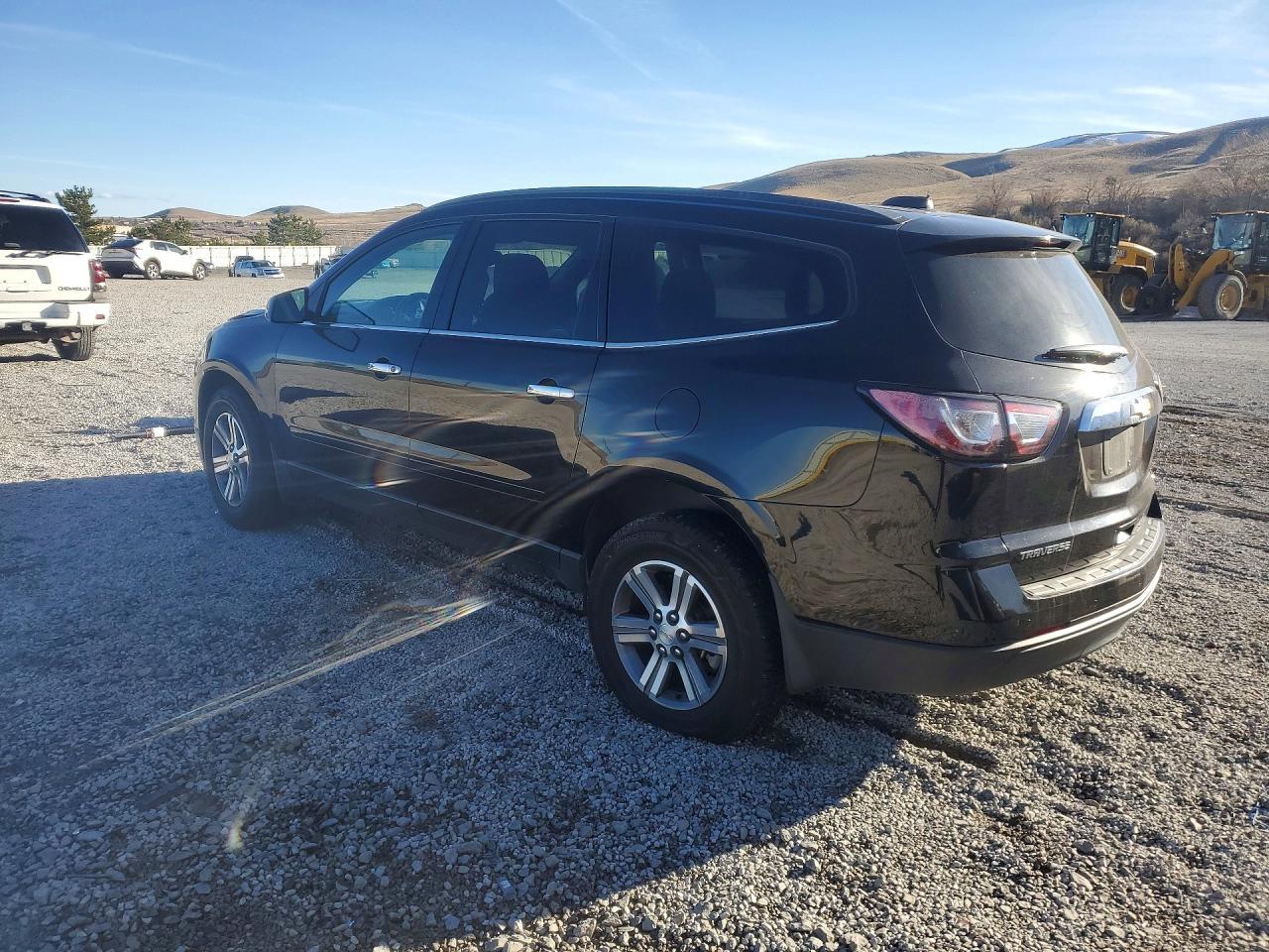 2017 Chevrolet Traverse Lt - Фото 2