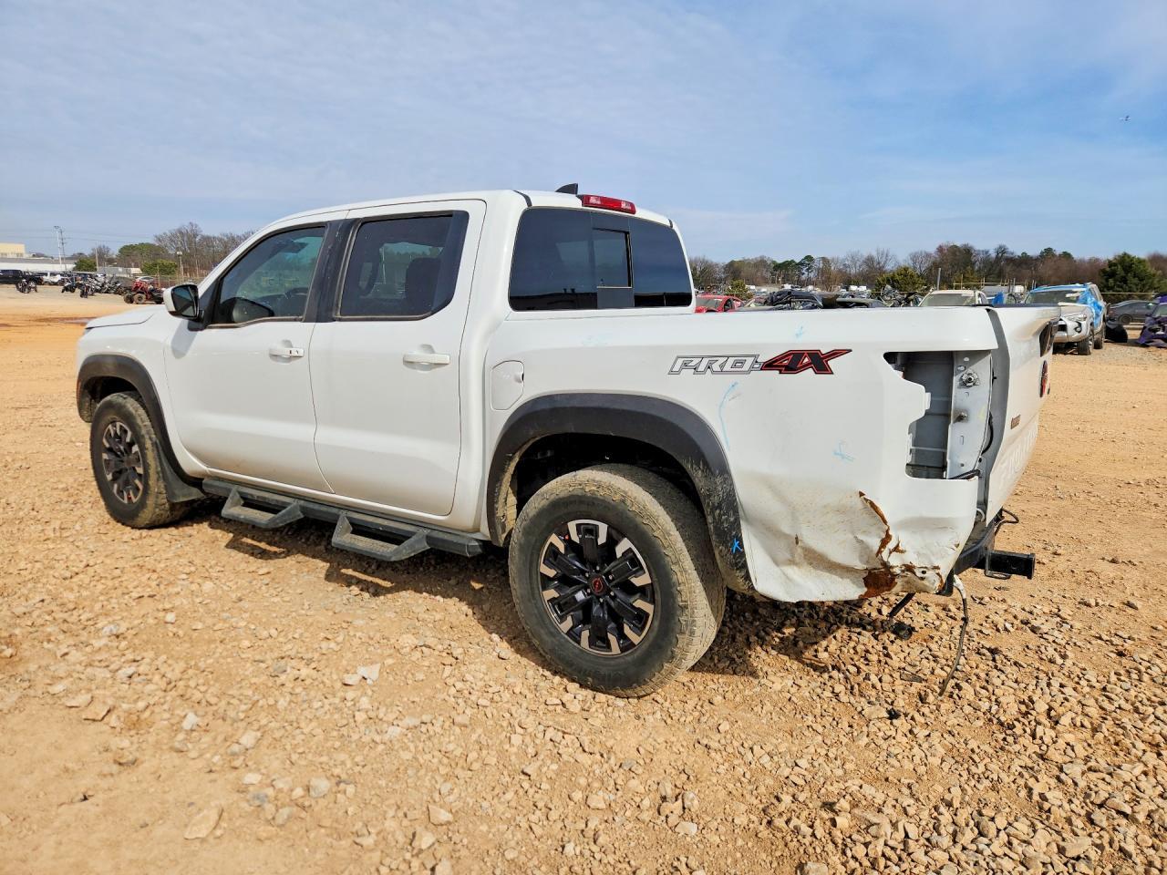 2023 Nissan Frontier S - Фото 2