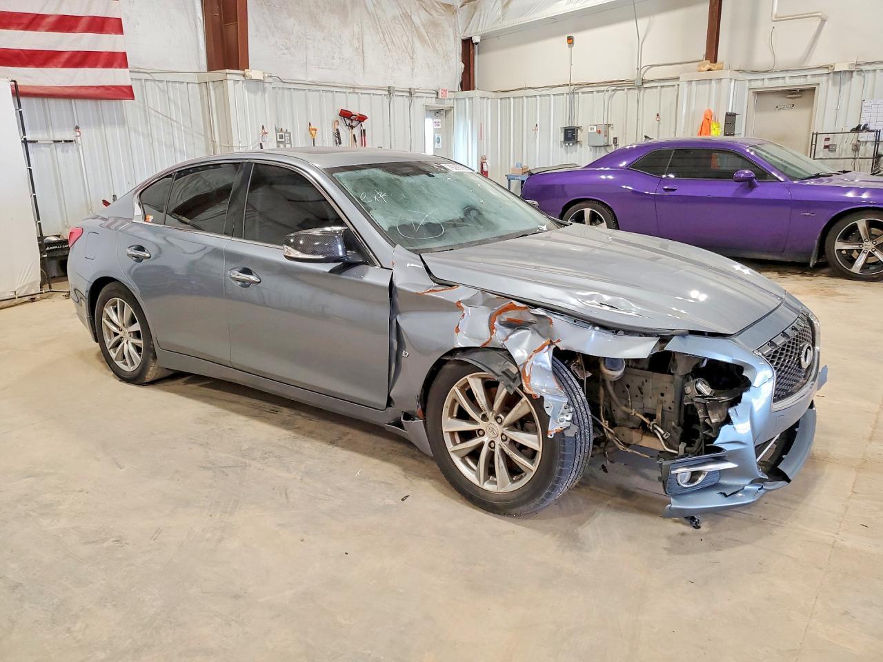 2015 Infiniti Q50 Premium - Image 4