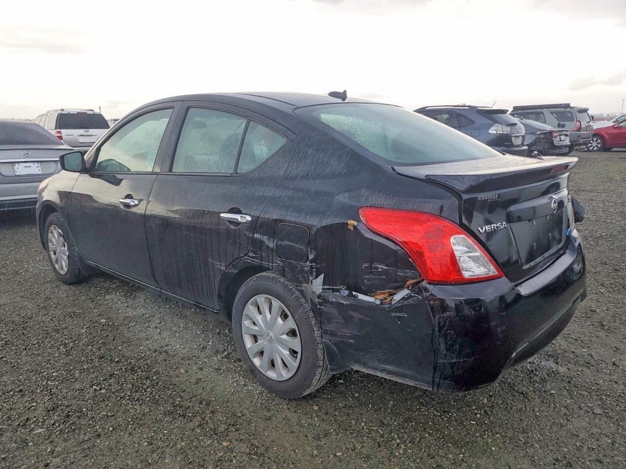 2016 Nissan Versa S - Image 2