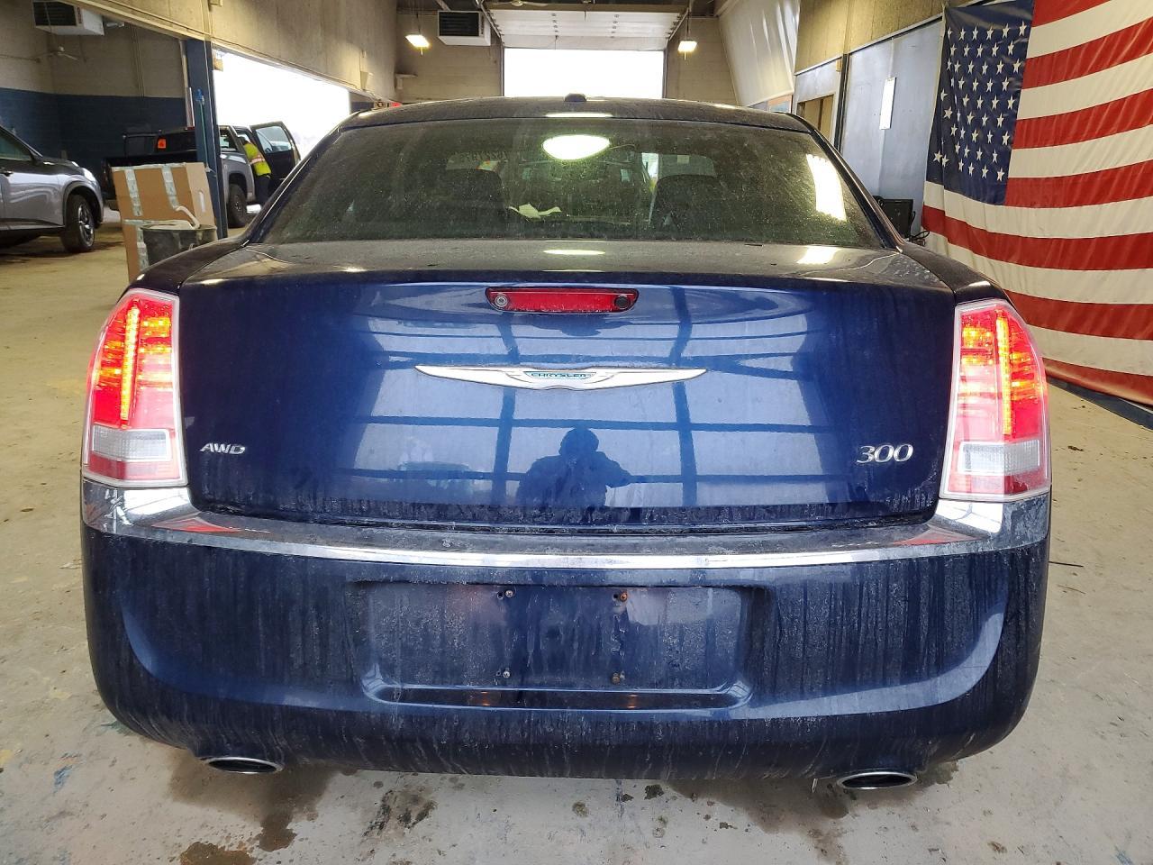 2014 Chrysler 300 - Фото 6